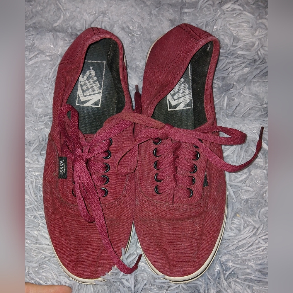 Maroon Vans Size 6